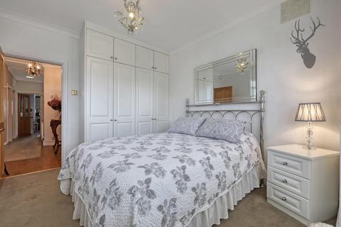 11 Pick Hill, Waltham Abbey, EN9 3LB