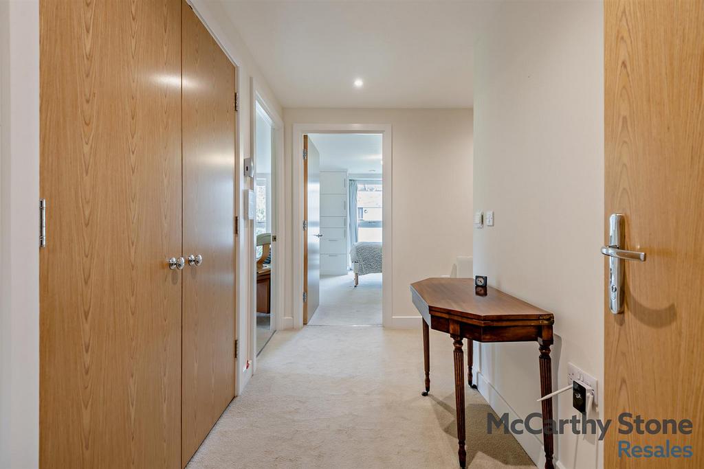 8640271-interior01-800.jpg