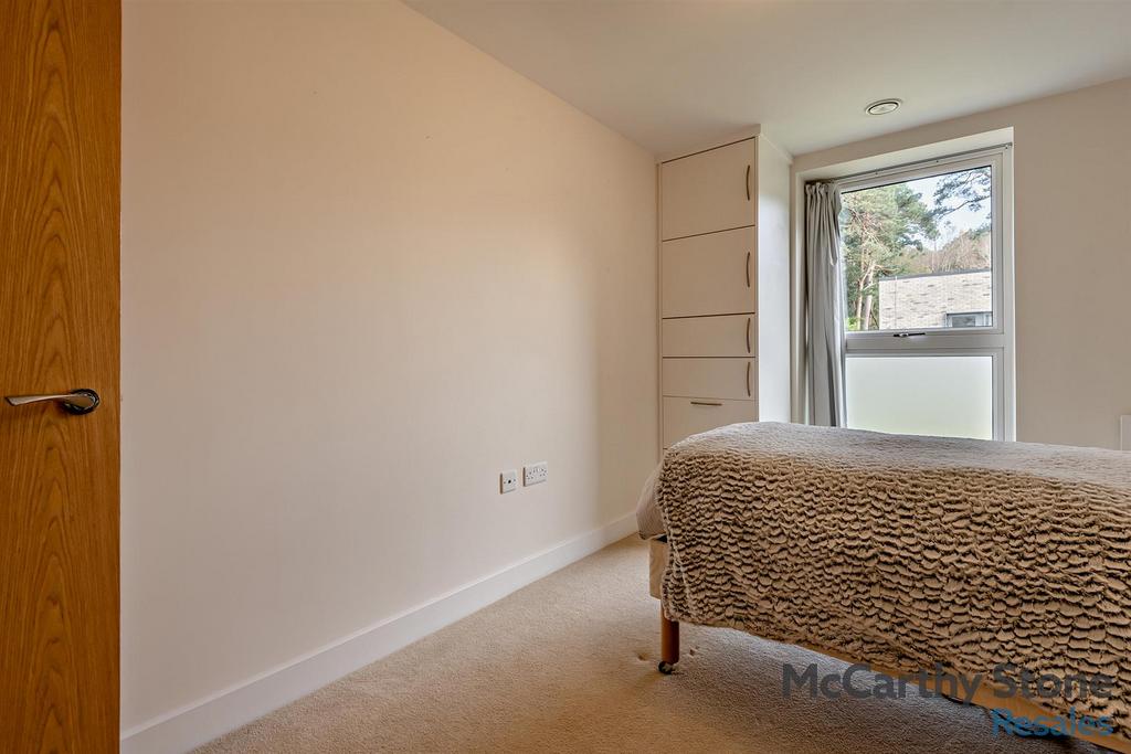 8640271-interior10-800.jpg