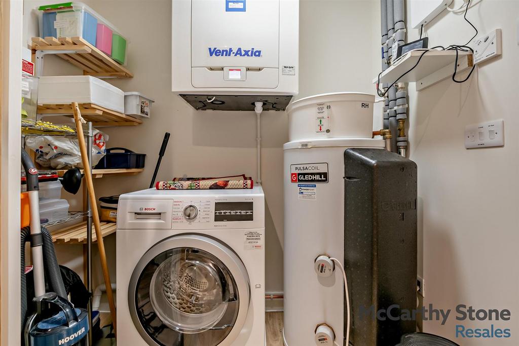 8640271-interior16-800.jpg