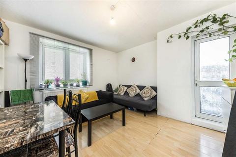 2 bedroom flat for sale, Hanbury Street, London E1