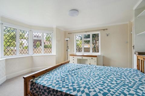 47 Orchard Drive, Uxbridge, UB8 3AF