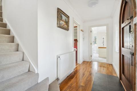47 Orchard Drive, Uxbridge, UB8 3AF