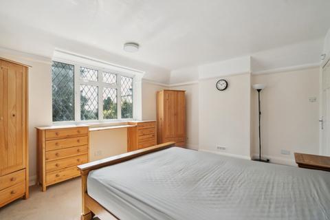 47 Orchard Drive, Uxbridge, UB8 3AF