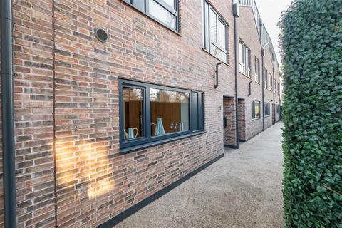 4 bedroom terraced house for sale, Victoria Court, Kenilworth Road, Leamington Spa