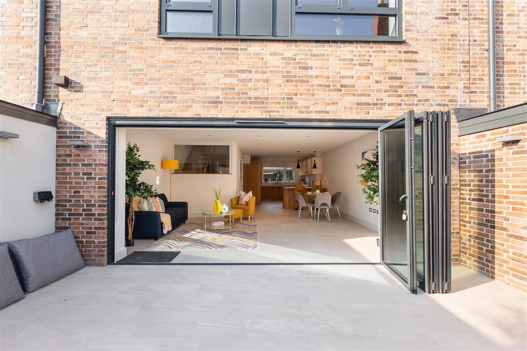 Living room and kitchen-3.jpg