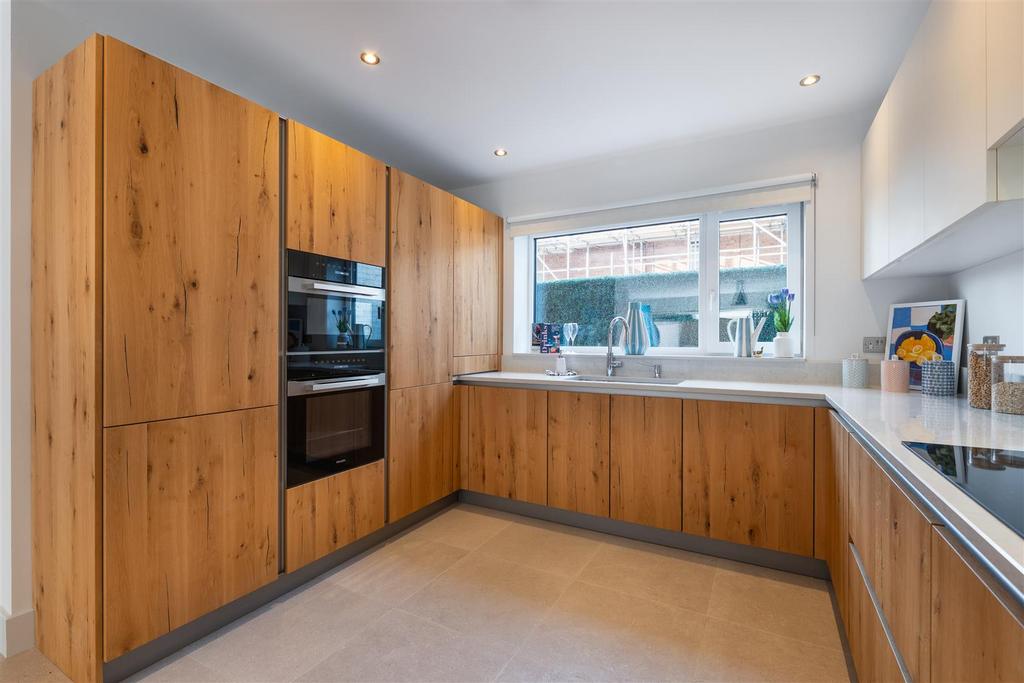 Living room and kitchen-8.jpg