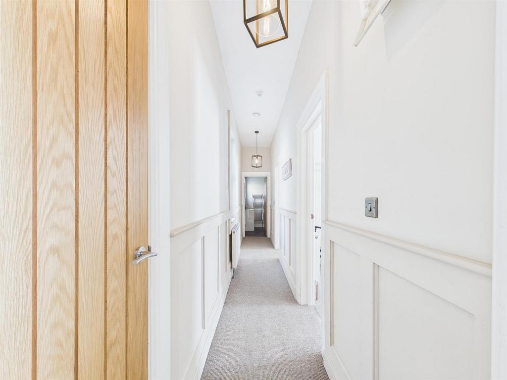 Hallwayy