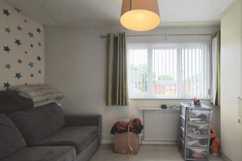 14 Aldenham Drive, Uxbridge, UB8 3UA