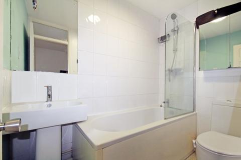 14 Aldenham Drive, Uxbridge, UB8 3UA
