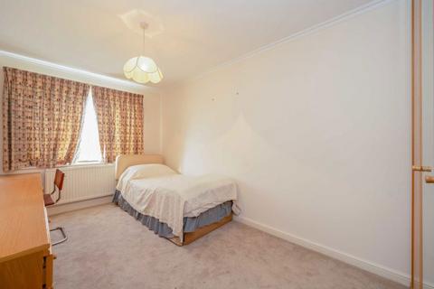 2 bedroom flat for sale, Bridge Lane, London NW11