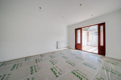 29 Main Road, Hextable, Swanley, BR8 7RB