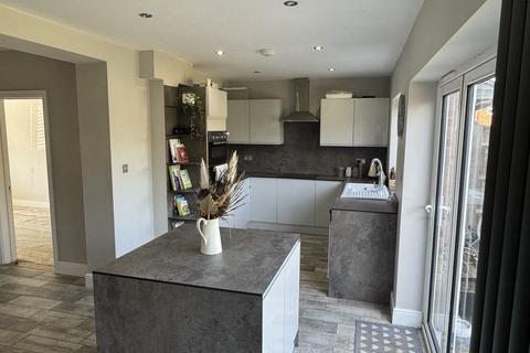44 Danescroft, Letchworth Garden City, SG6 4RW