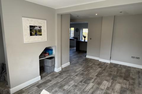 44 Danescroft, Letchworth Garden City, SG6 4RW