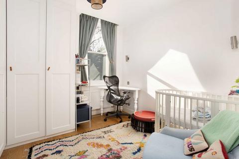 2 bedroom flat to rent, Dalston Lane, London E8