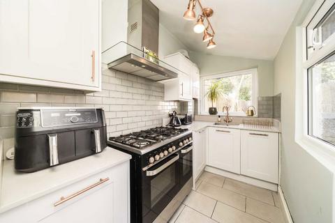 4 Roche Road, London, SW16 5PR