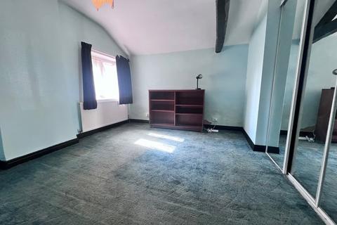 15b Hanging Royd, Golcar, Huddersfield, HD7 4JJ