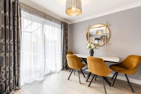 2 Celedon Close, Grays, RM16 6PZ