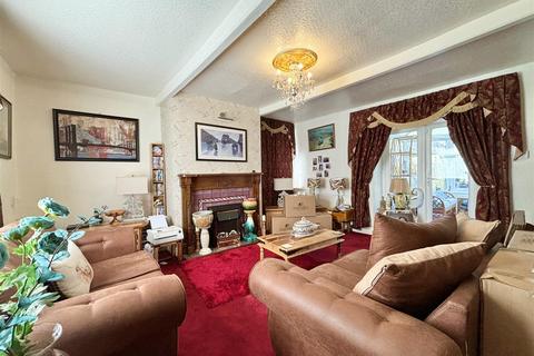 3 bedroom detached house for sale, Albert Road, Bradford BD13