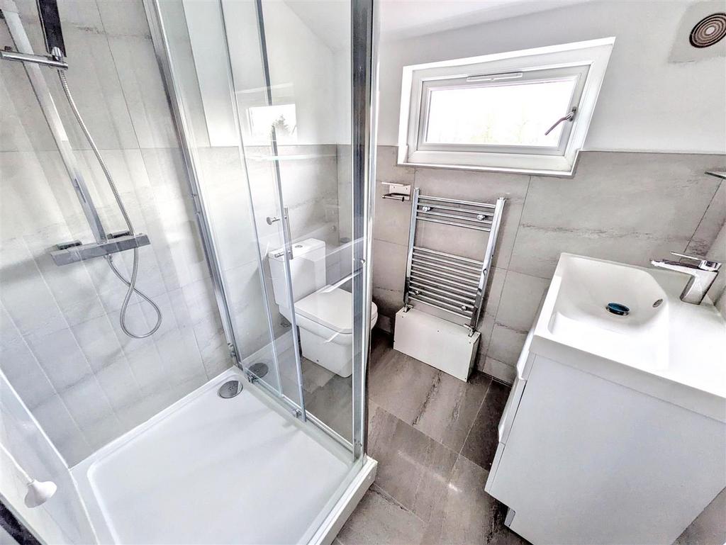 Shower Room.jpeg