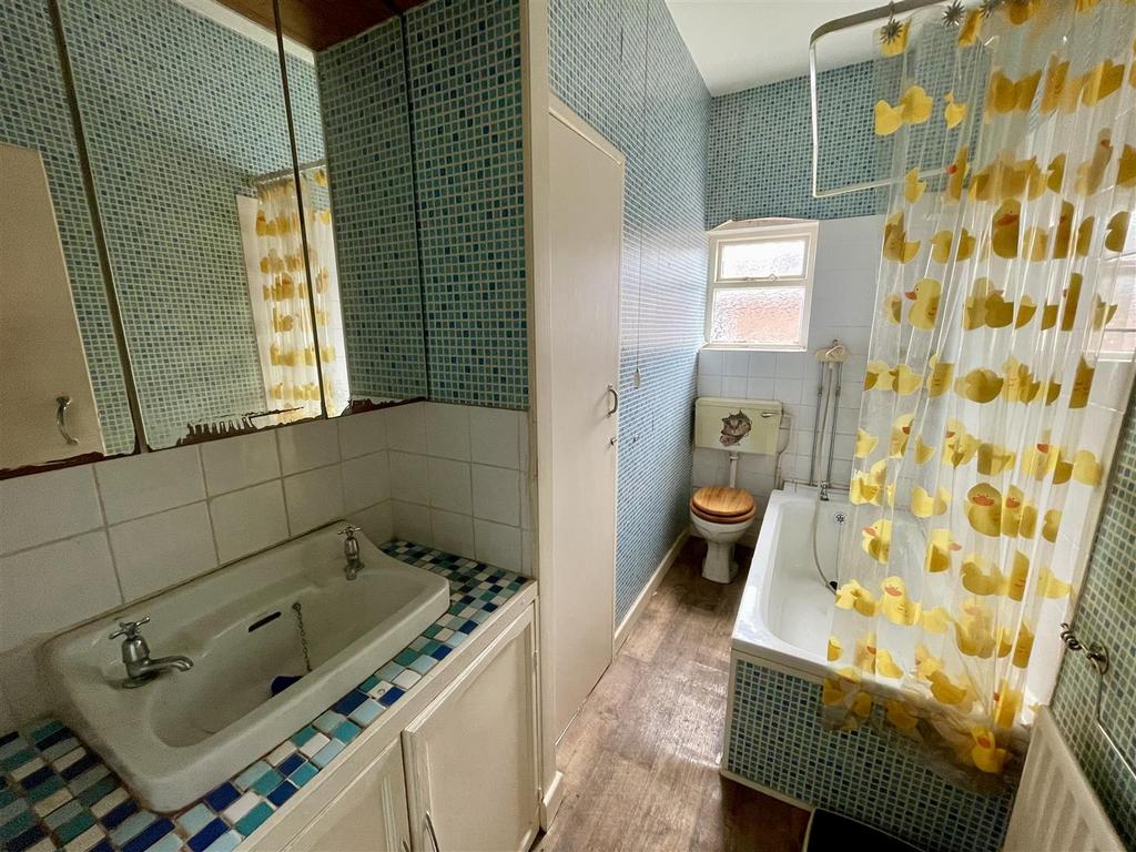 Jack & Jill Bathroom