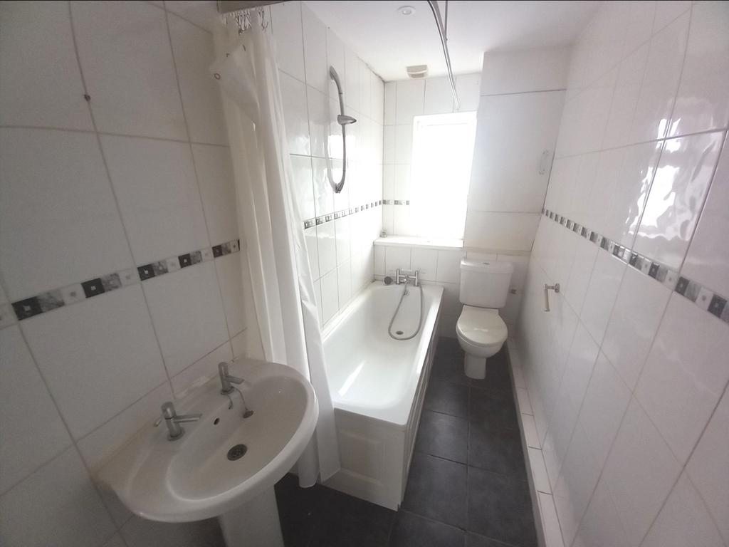 24 b bathroom