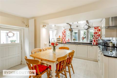 Bont Holly Grove, Dobcross, Oldham, OL3 5JQ