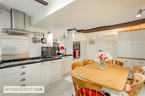 Bont Holly Grove, Dobcross, Oldham, OL3 5JQ
