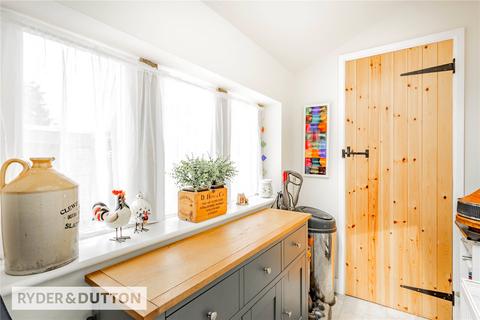 Bont Holly Grove, Dobcross, Oldham, OL3 5JQ
