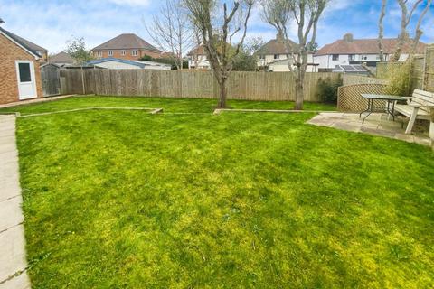 39 Avon Way, Bidford On Avon, Alcester, B50 4GP