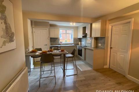 5 bedroom semi-detached house for sale, Crawley Green Road, Luton, LU2