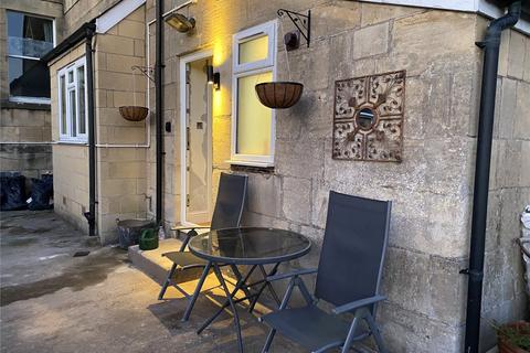 Flat 4, 19 Bloomfield Avenue, Bath, BA2 3AB