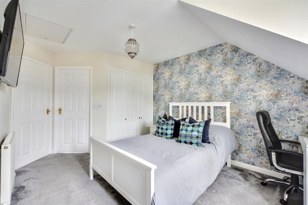 Bedroom 1 3.jpeg