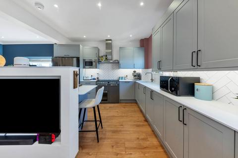 2 bedroom apartment for sale, Kneesworth Street, Royston SG8