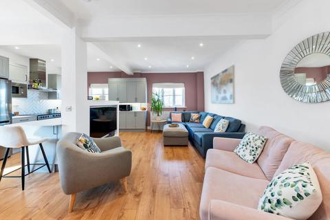 2 bedroom apartment for sale, Kneesworth Street, Royston SG8
