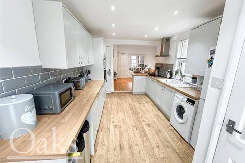 28 Ferndale Road, London, SE25 4QP