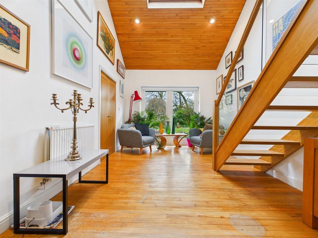 CAM03145 G0-PR0260-STILL004.jpg