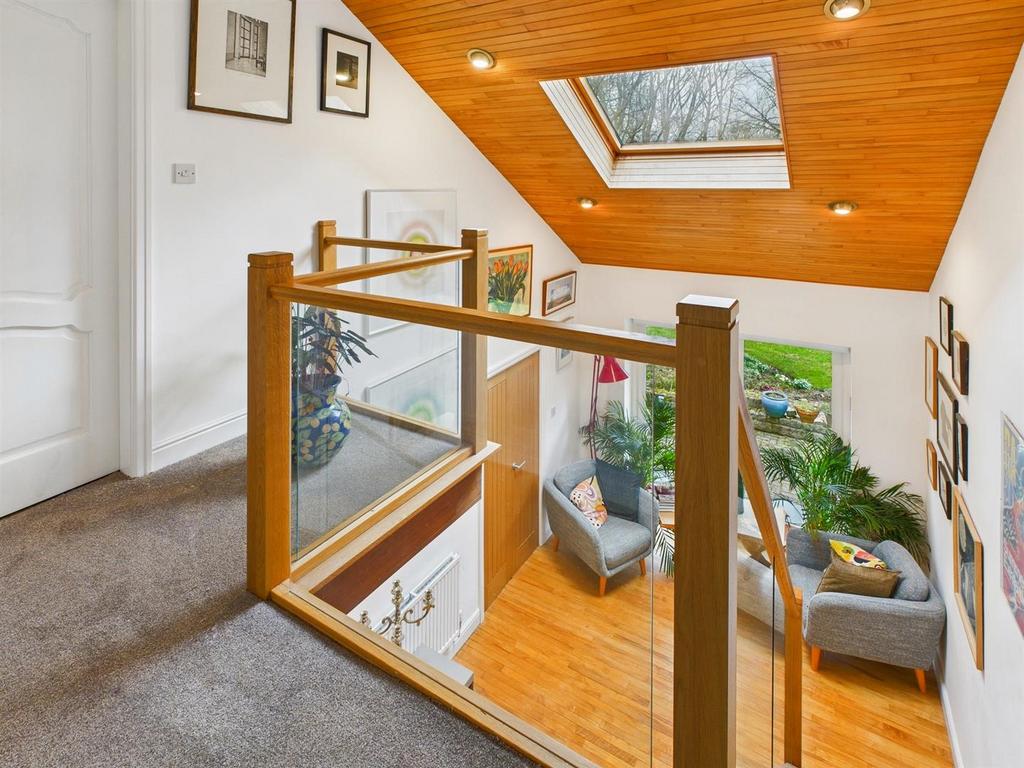 CAM03145 G0-PR0260-STILL036.jpg