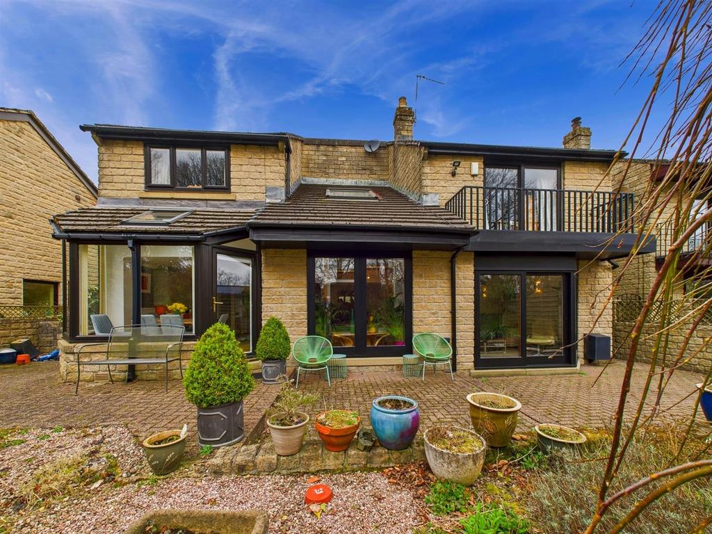 CAM03145 G0-PR0260-STILL049.jpg