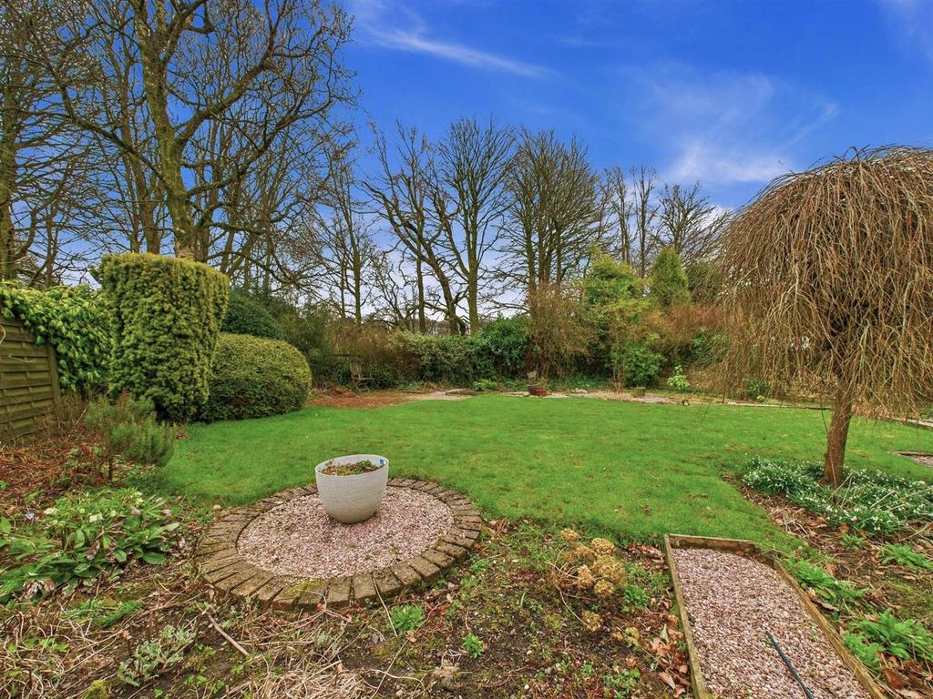 CAM03145 G0-PR0260-STILL047.jpg