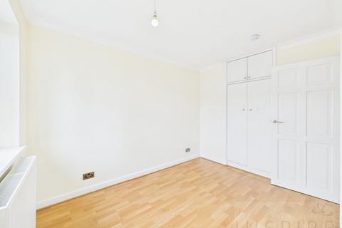 2 bedroom terraced house to rent, Rowan Close, Haywards Heath RH16