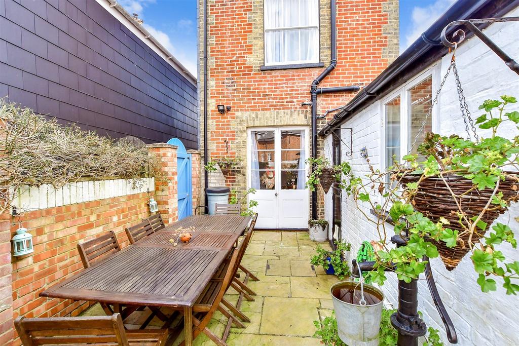 External Lifestyle Photograph