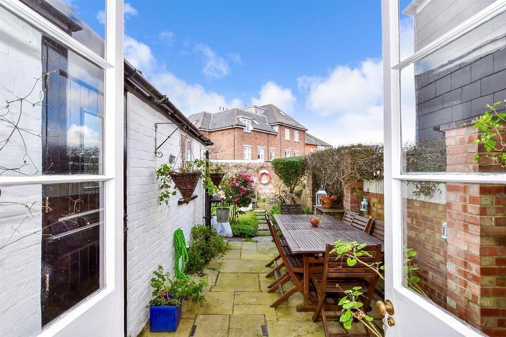 External Lifestyle Photograph