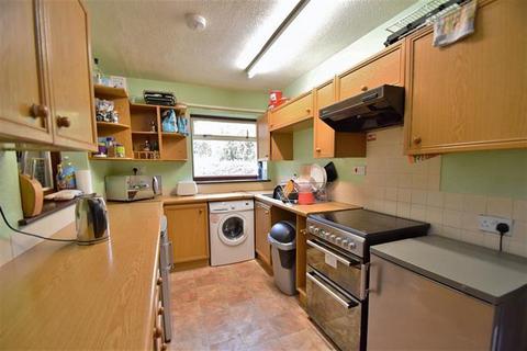 3 bedroom semi-detached house to rent, Stanmore