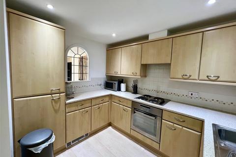 1 bedroom apartment for sale, Lower Canal Walk, Southampton, Hampshire