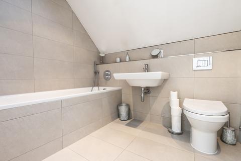3 bedroom penthouse for sale, Crows Road, Epping, CM16