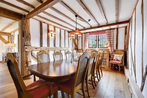 Caidge Cottage Green Lane, Burnham-on-crouch, CM0 8PU