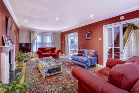 13 Lime Tree Walk, Virginia Water, GU25 4SW