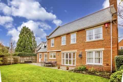 13 Lime Tree Walk, Virginia Water, GU25 4SW