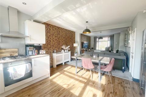 6 Ashbourne Avenue, Middleton, Manchester, M24 2NZ